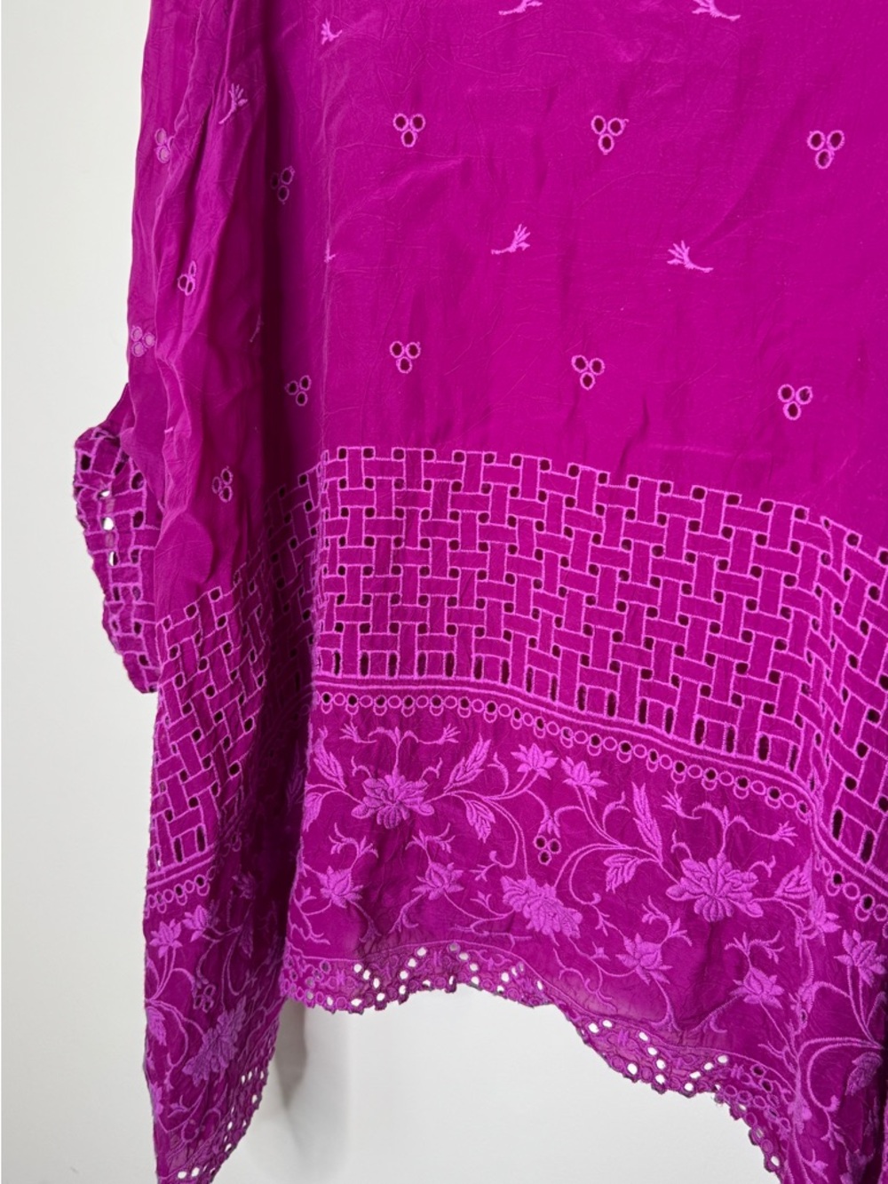 Johnny Was Magenta V-Neck Boho Tunic - Picture 3 of 6